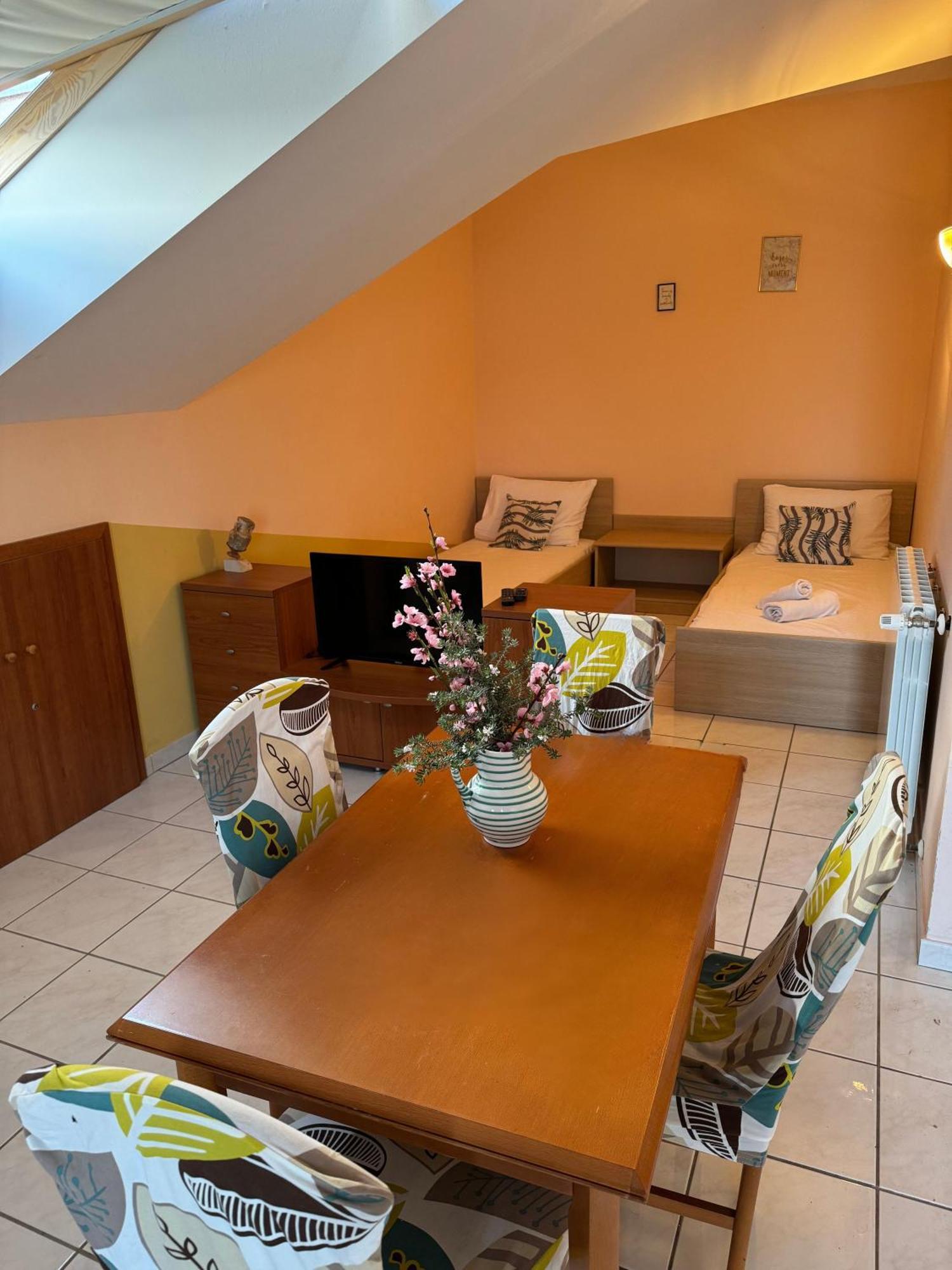 Apartamento Ariela At The Beach Stara Novalja Exterior foto